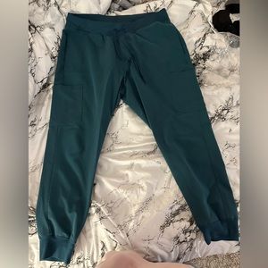 Mandala petite large scrub pants